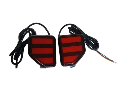 Par de Luces LED Reflectores para Defensa Trasera - Mitsubishi L200 / Triton (2019-2024) - Estilo 3 Barras